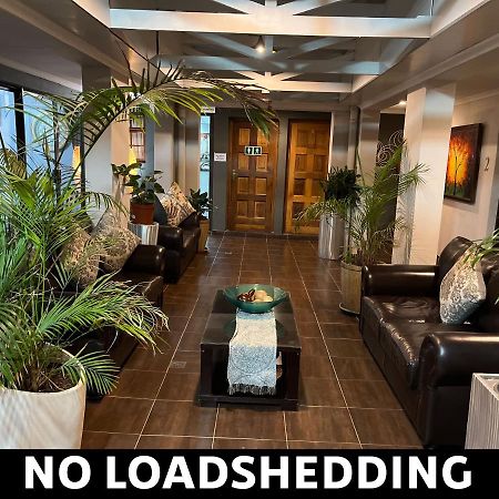Lala Dene Lodge Bloemfontein Esterno foto